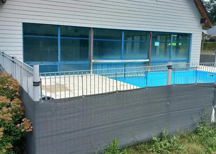 Bel Au Bord Du A Arreau, 40 M² Avec Piscine *