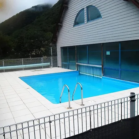 Διαμέρισμα Bel appartement au bord du lac à Arreau, 40 m² avec piscine *