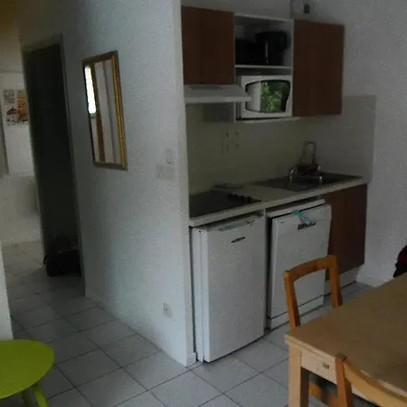 Bel Au Bord Du A Arreau, 40 M² Avec Piscine Lägenhet