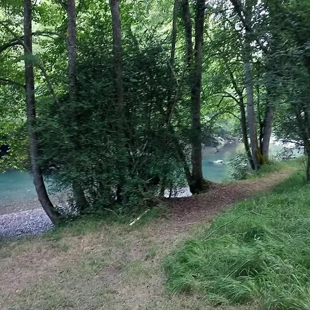 Bel Au Bord Du A Arreau, 40 M² Avec Piscine * Арро