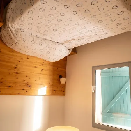 Lägenhet Bel Au Bord Du A Arreau, 40 M² Avec Piscine *